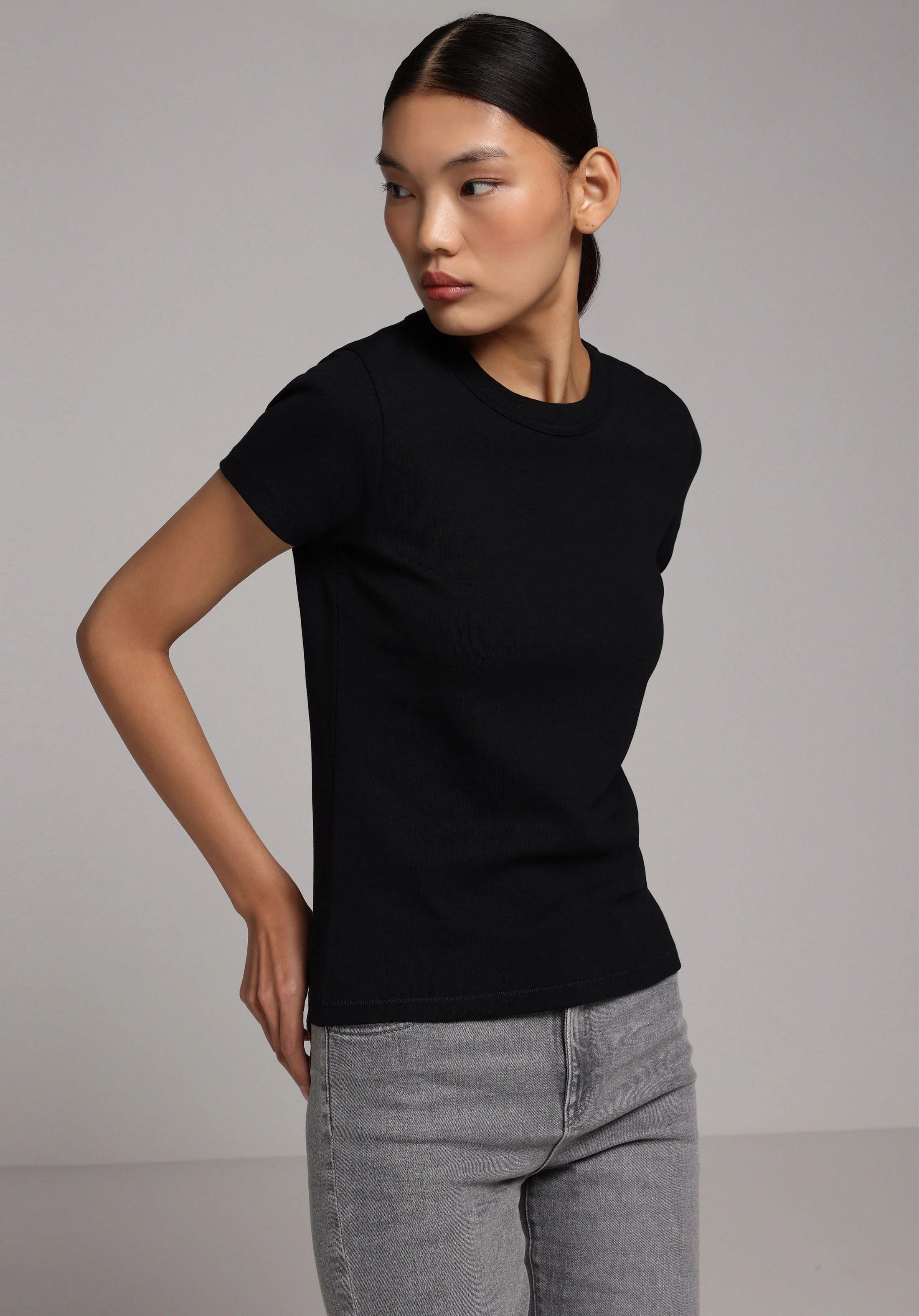 ÖRME KADIN KISA KOL T-SHIRT Slim Fit