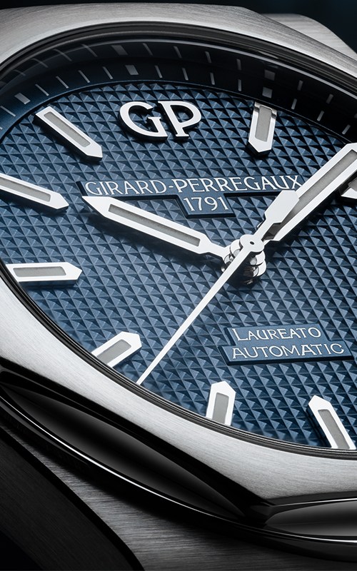 Girard Perregaux 81010-11-431-11A Laureato Watches