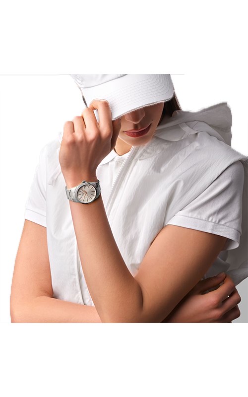 Longines L2.386.4.72.6 Conquest Classic Kadın Kol Saati