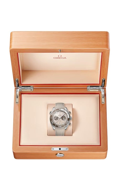 Omega 215.32.46.51.09.001 Planet Ocean Erkek Kol Saati