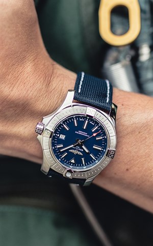 Breitling A17318101C1X1 Avenger Erkek Kol Saati