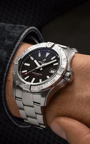 Breitling A17328101B1A1 Avenger Erkek Kol Saati