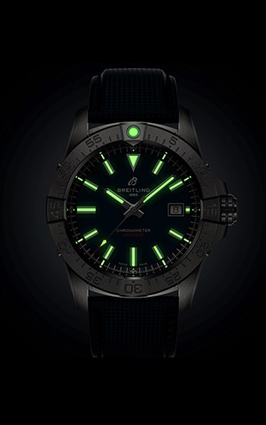 Breitling A17328101C1X1 Avenger Erkek Kol Saati