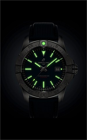 Breitling A17328101C1X1 Avenger Erkek Kol Saati