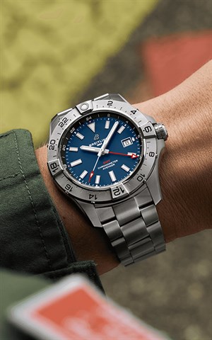 Breitling A32320101C1A1 Avenger Erkek Kol Saati