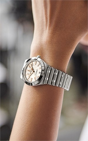Breitling A77310101A4A1 Chronomat Kadın Kol Saati