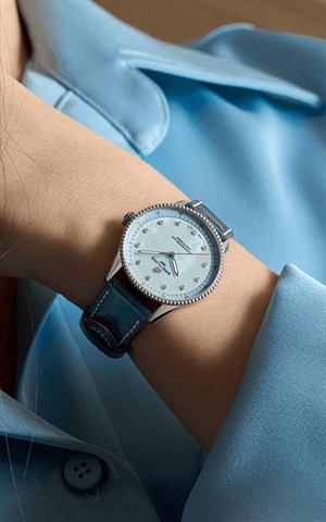 Breitling A77320171C1P1 Navitimer Kadın Kol Saati