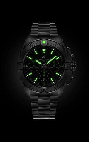 Breitling AB0146101B1A1 Avenger Erkek Kol Saati