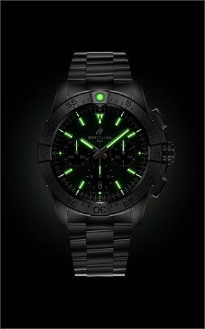 Breitling AB0146101L1A1 Avenger Erkek Kol Saati