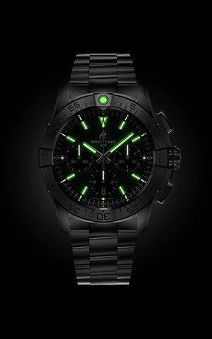 Breitling AB0146101L1A1 Avenger Erkek Kol Saati