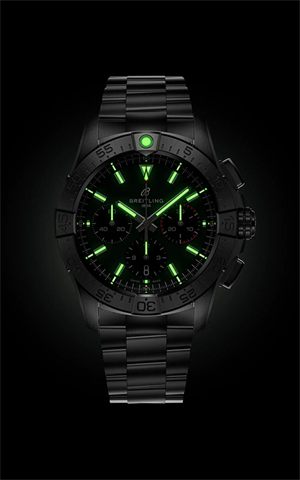 Breitling AB0146101L1A1 Avenger Erkek Kol Saati