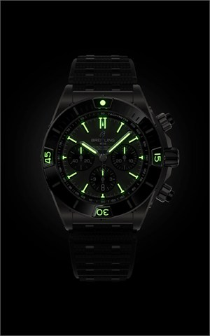 Breitling EB0136251M1S1 Super Chronomat Erkek Kol Saati