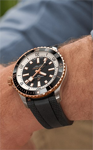 Breitling U17375211B1S1 Superocean Erkek Kol Saati