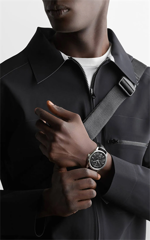 Longines L1.648.4.52.2 Conquest Heritage Erkek Kol Saati