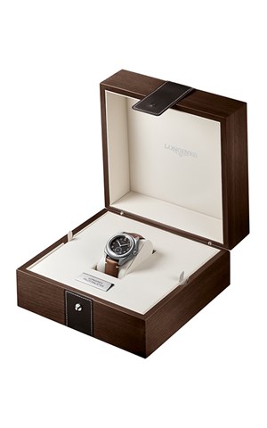 Longines L2.838.4.53.0 Pilot Majetek Erkek Kol Saati