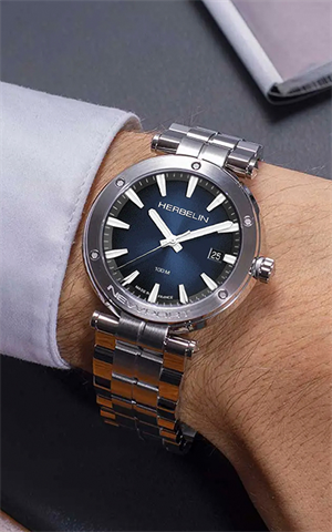 Michel Herbelin 12288B15 Newport Erkek Kol Saati