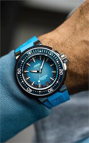 Oris 01 400 7777 7155 SET Aquis Watches