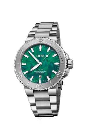 Oris 01 733 7730 4137 07 8 24 05PEB Aquis Erkek Kol Saati
