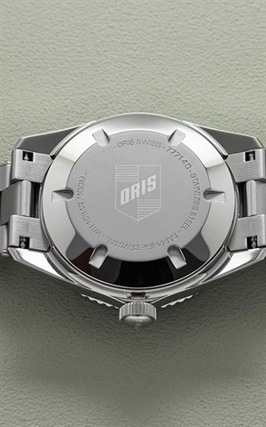 Oris 01 733 7771 4057 07 8 19 18 Diver Sixty-Five Erkek Kol Saati