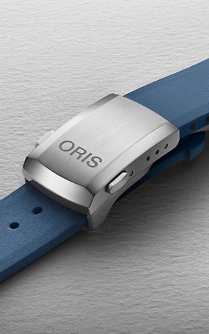 Oris 01 733 7789 4135-07 4 23 35FC Aquis Date Erkek Kol Saati