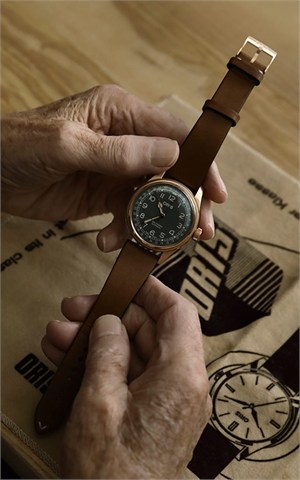 Oris 01 754 7741 3167 07 5 20 58BR Big Crown Watches