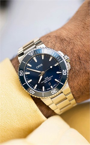Oris 733 7787 4135-07 8 22 04PEB Aquis Date Watches