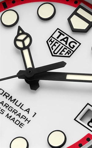 Tag Heuer WBY1161.FT8086 Formula 1 Solargraph Erkek Kol Saati
