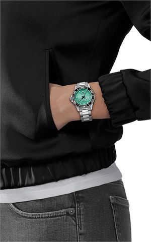 Tissot T1202101109100 Seastar 1000 Watches