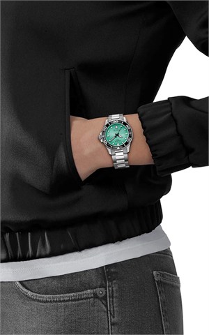 Tissot T1204101109100 Seastar 1000 Watches