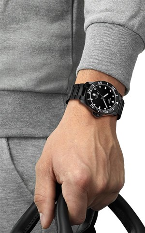 Tissot T1204103305100 Seastar 1000 Erkek Kol Saati