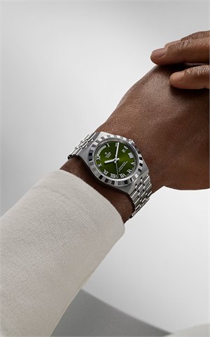 Tudor M2840D1A0-0003 Royal Watches