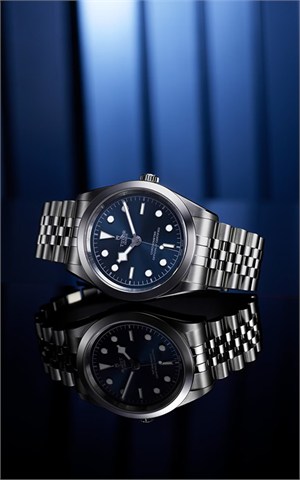 Tudor M79680-0002 Black Bay 41 Watches