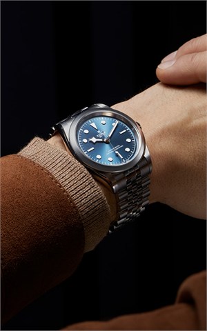 Tudor M79680-0002 Black Bay 41 Watches