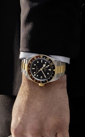 Tudor M79833MN-0001 Black Bay Gmt Erkek Kol Saati