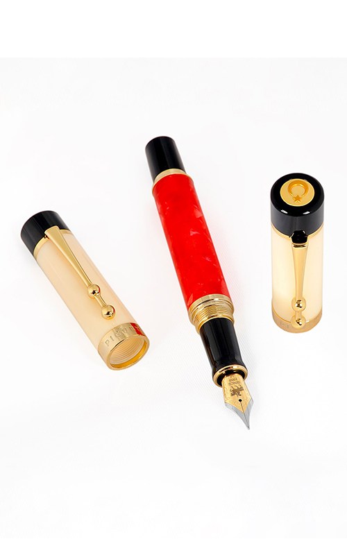 Piguet PGTAURUSTR Classic Fountain Pen Pens