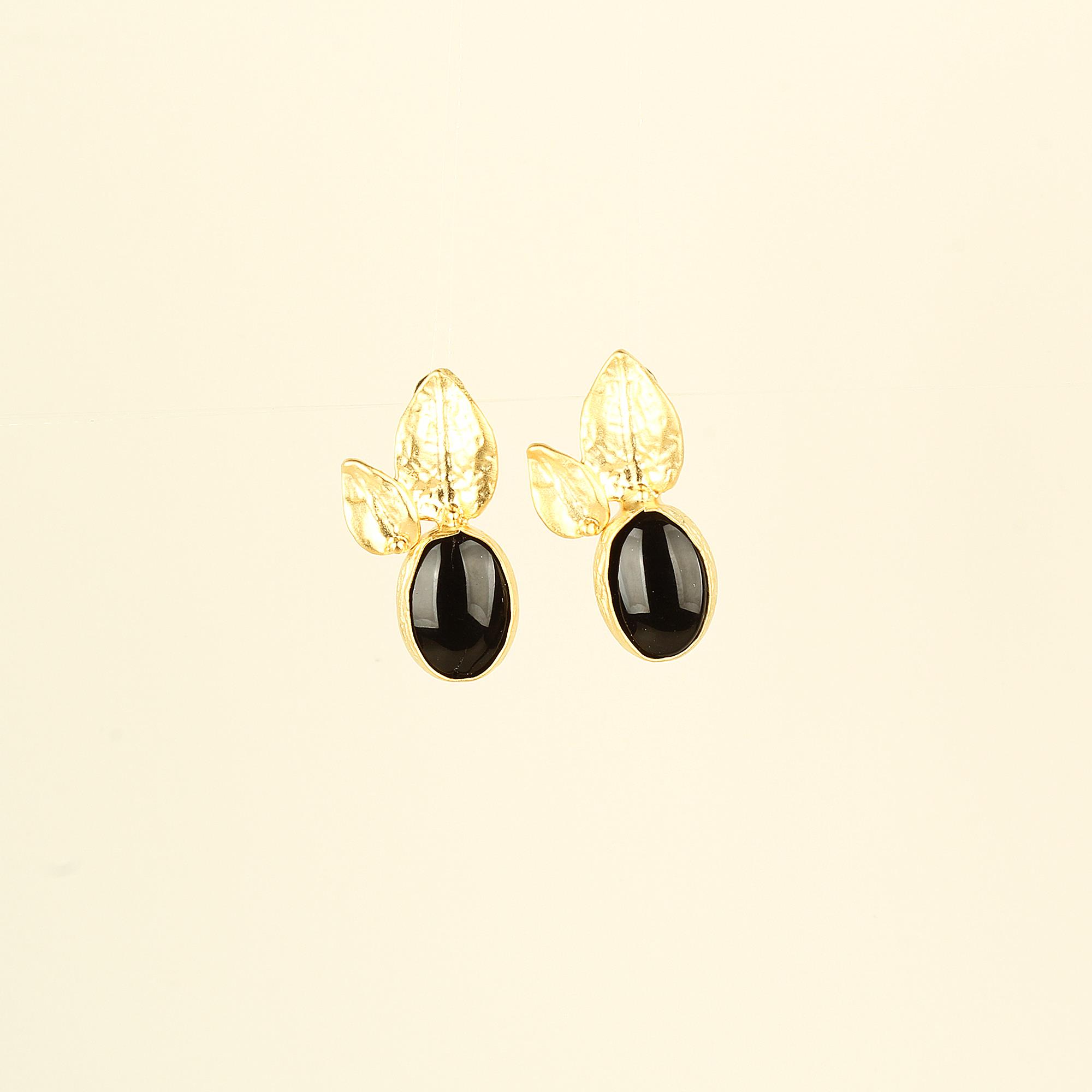 Black Natural Stone Leaf Earrings