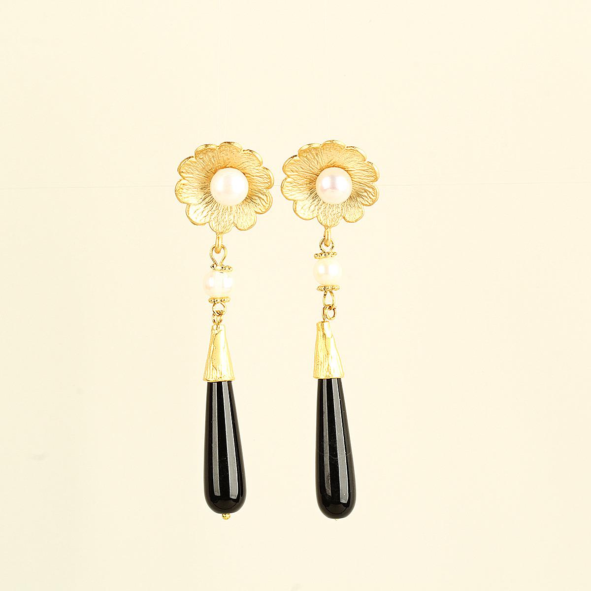 Black Natural Stone&Pearl Daisy Earrings