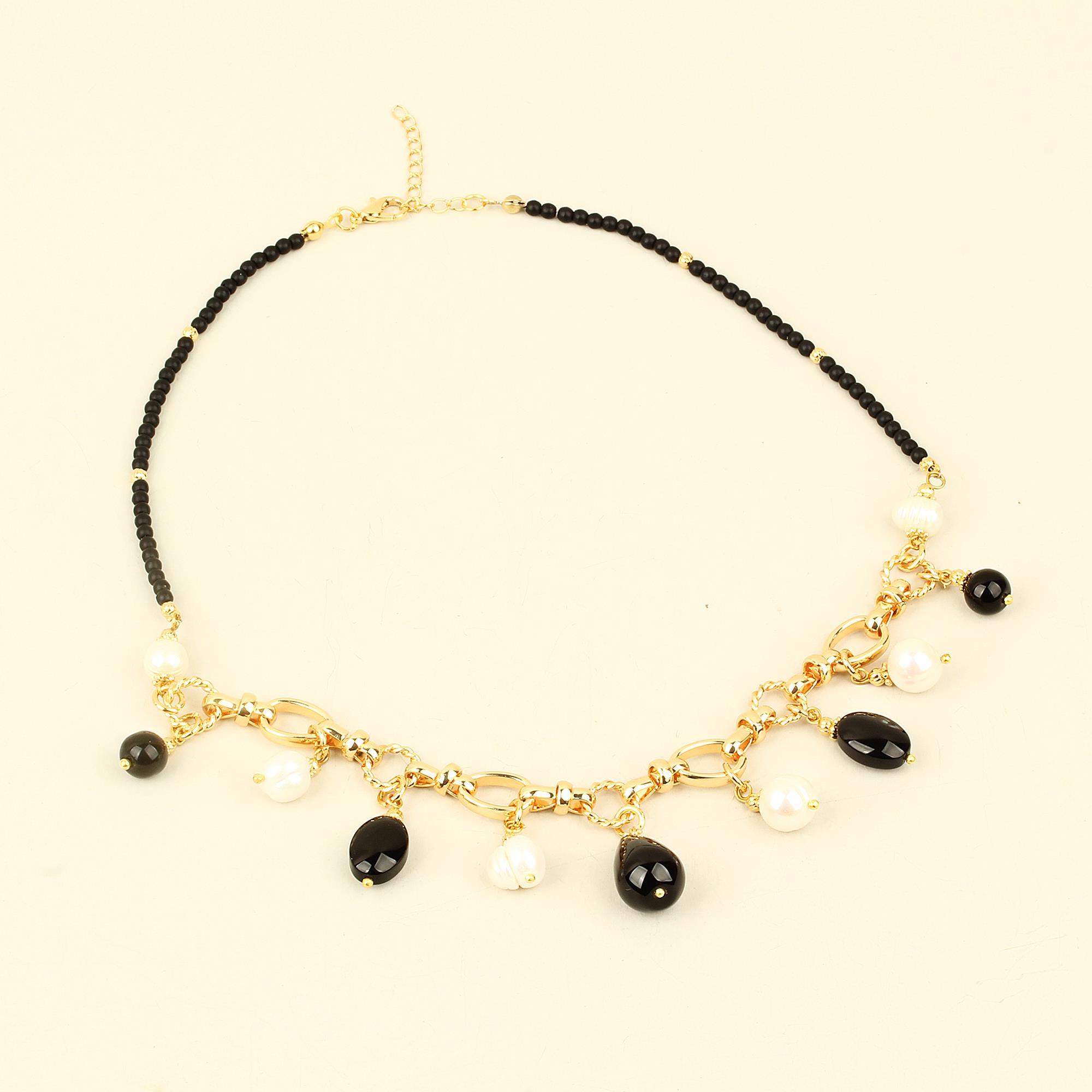 Black Natural Stones Pearl Detailed Short Necklace