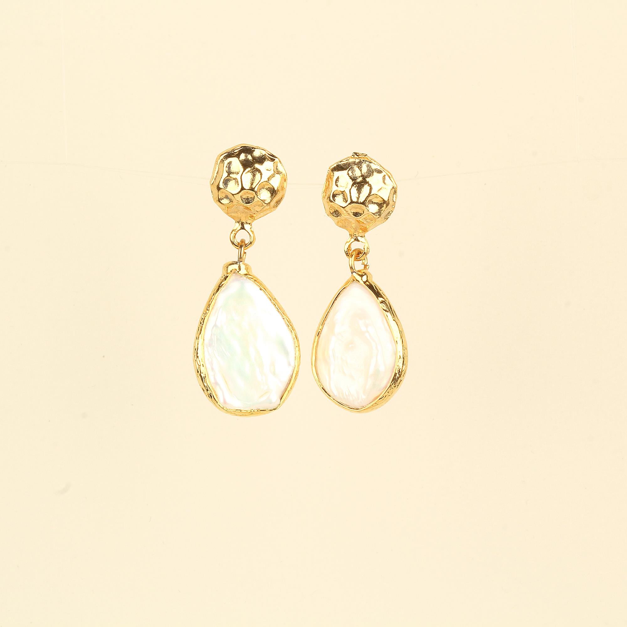 Drop Pearl Earrings
