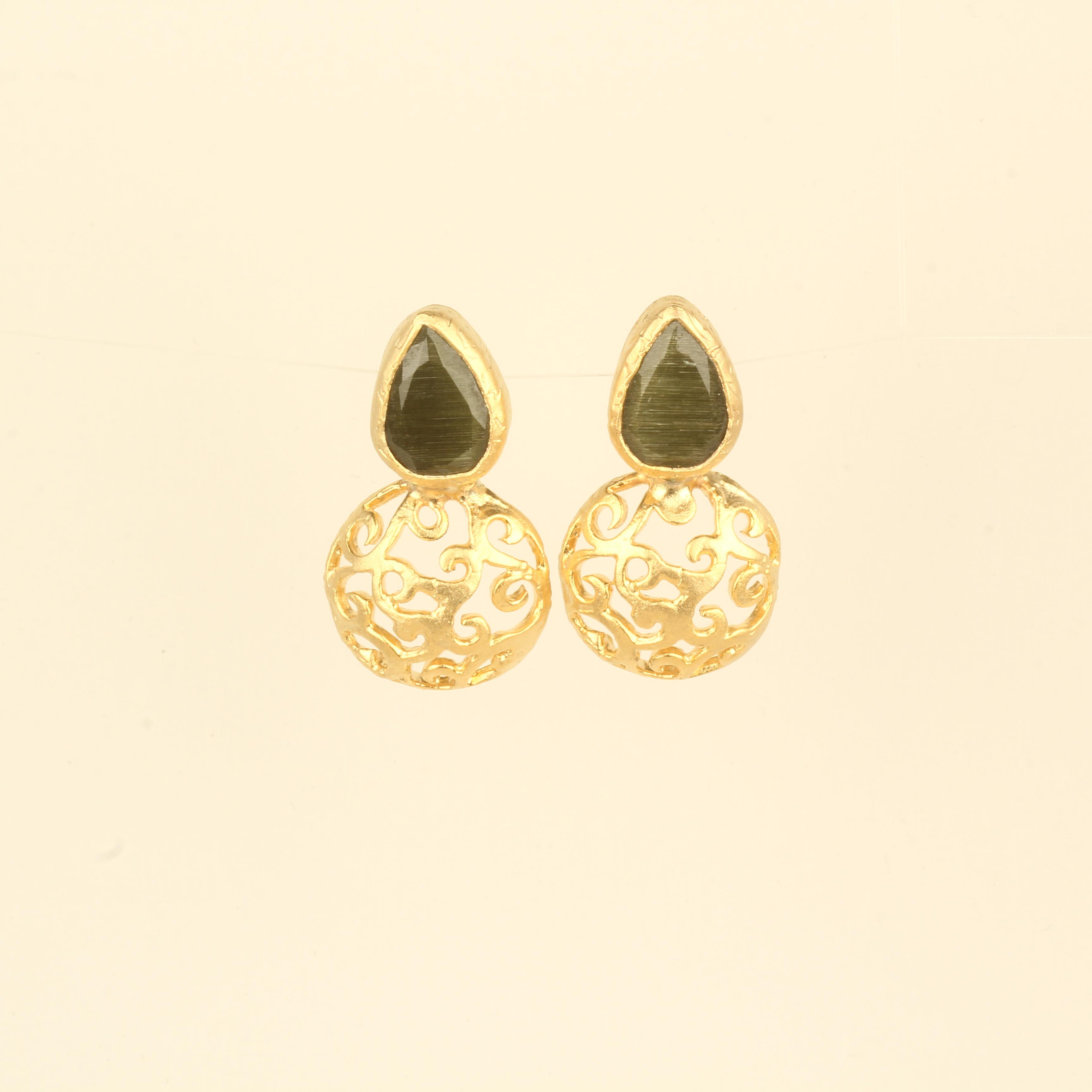 Ethnic Pattern Green Cat Eye Stone Earrings