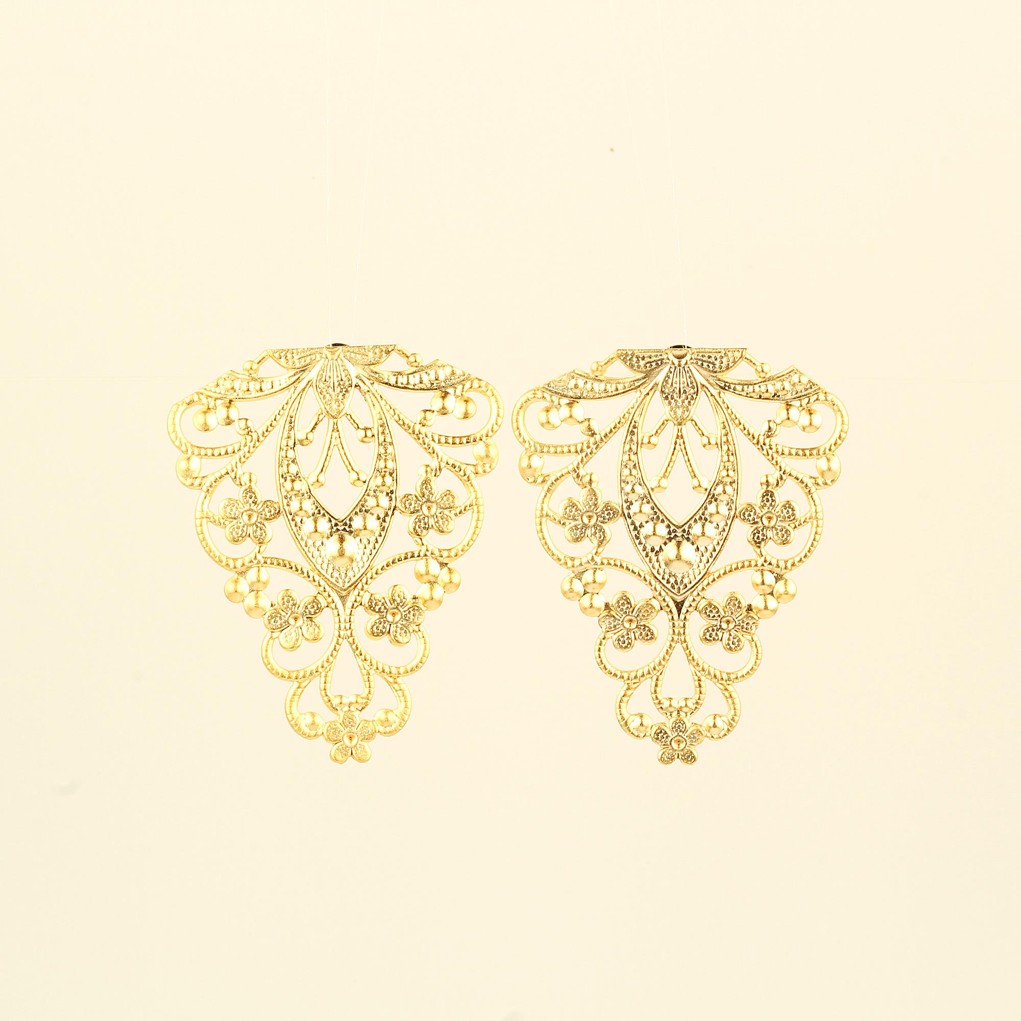Ethnic Pattern Triangle Metal Earrings