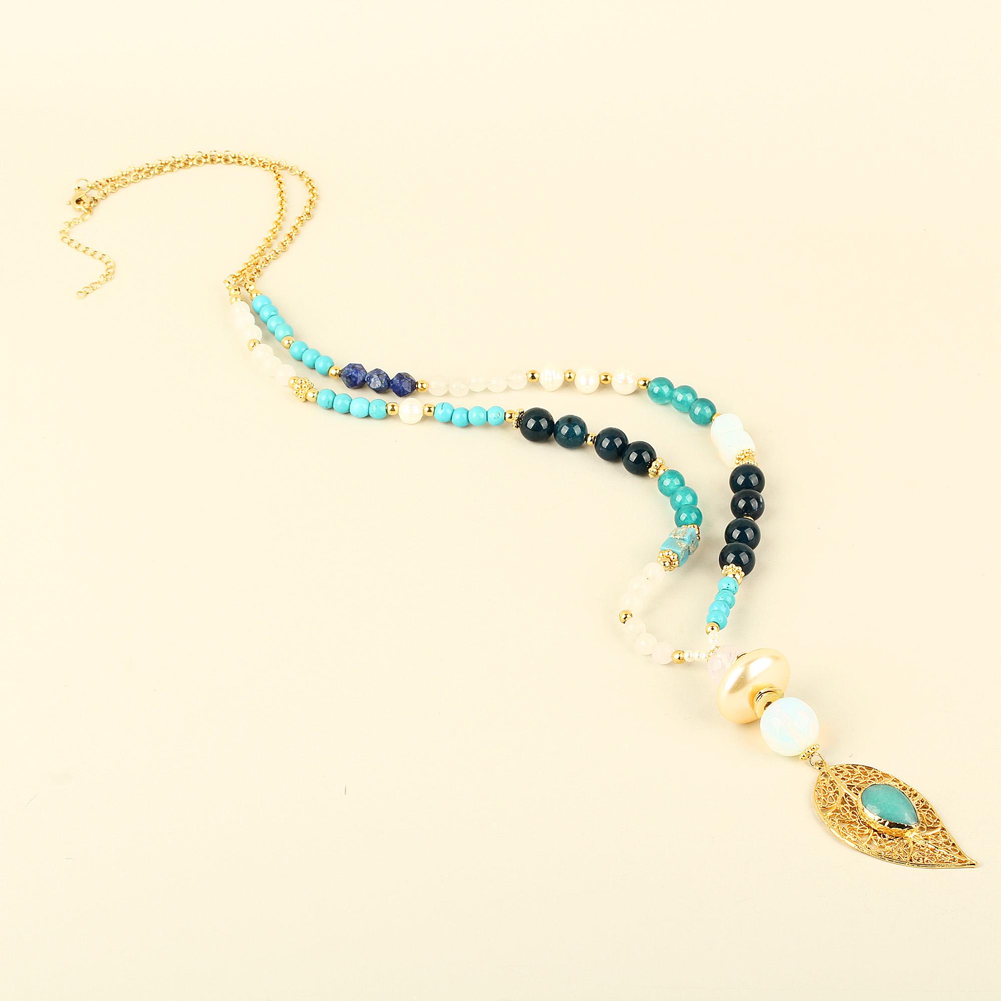 Leaf Medallion Blue Natural Stone Pearl Detailed Necklace