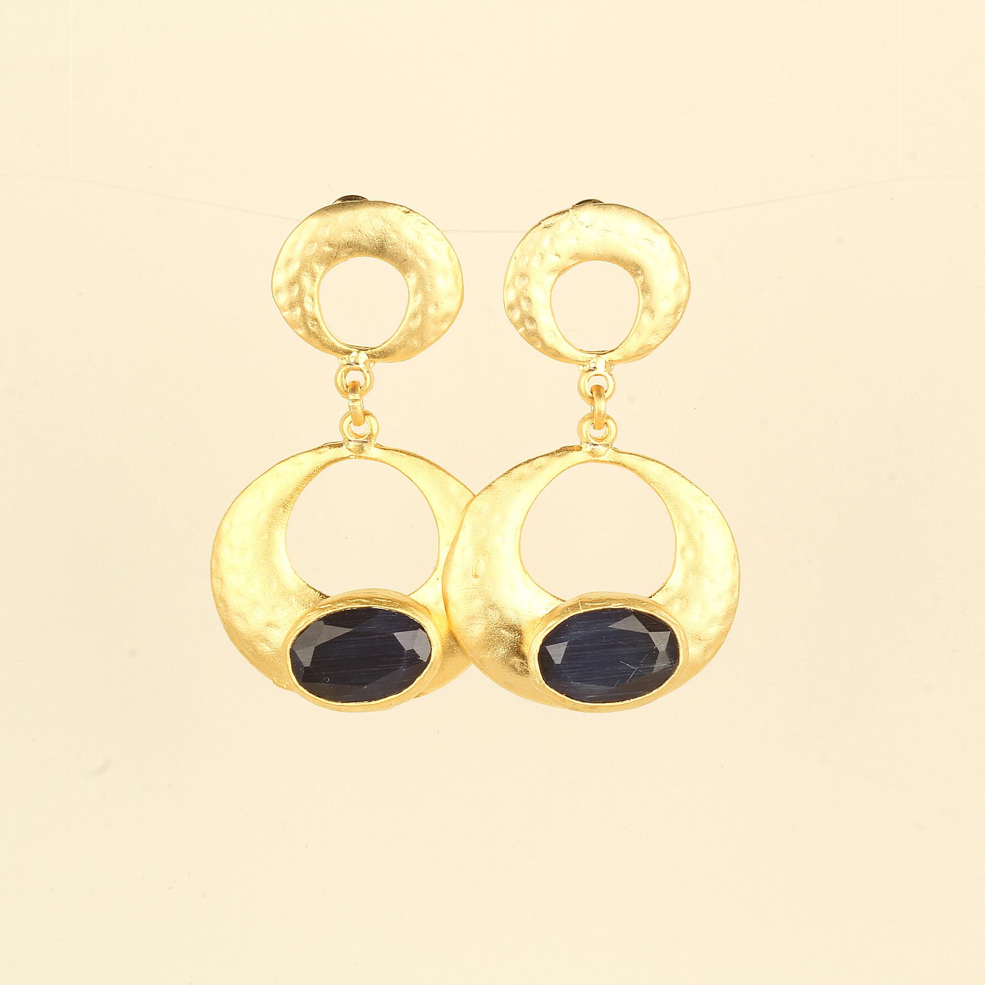 Metal Dangled Deep Blue Cat Eye Earrings