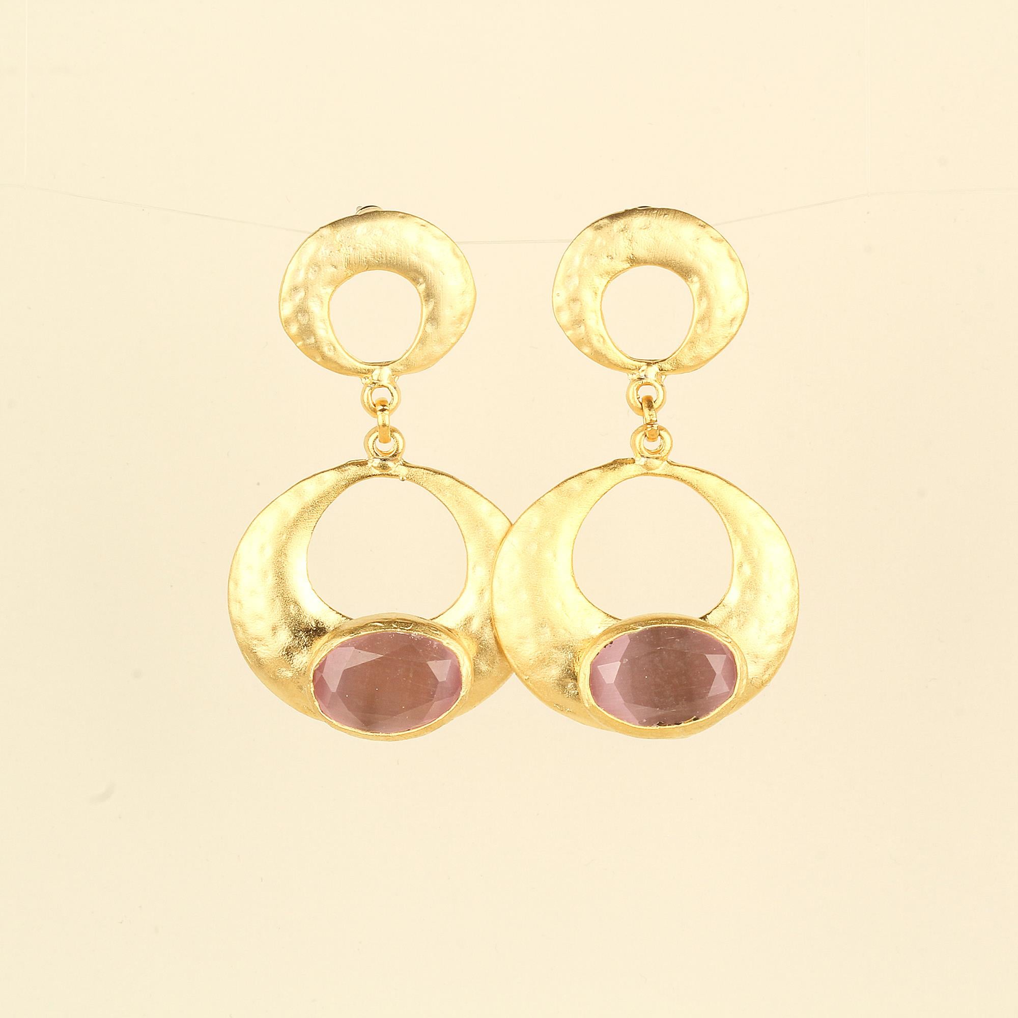 Metal Dangled Lilac Cat Eye Earrings