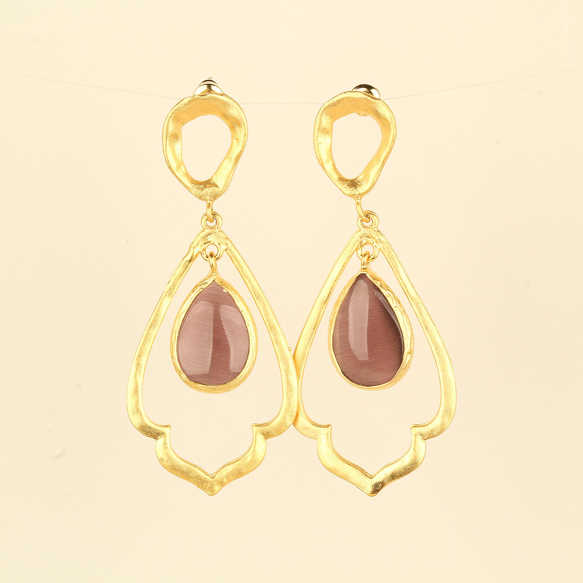 Metal Dangled Purple Cat Eye Stone Earrings