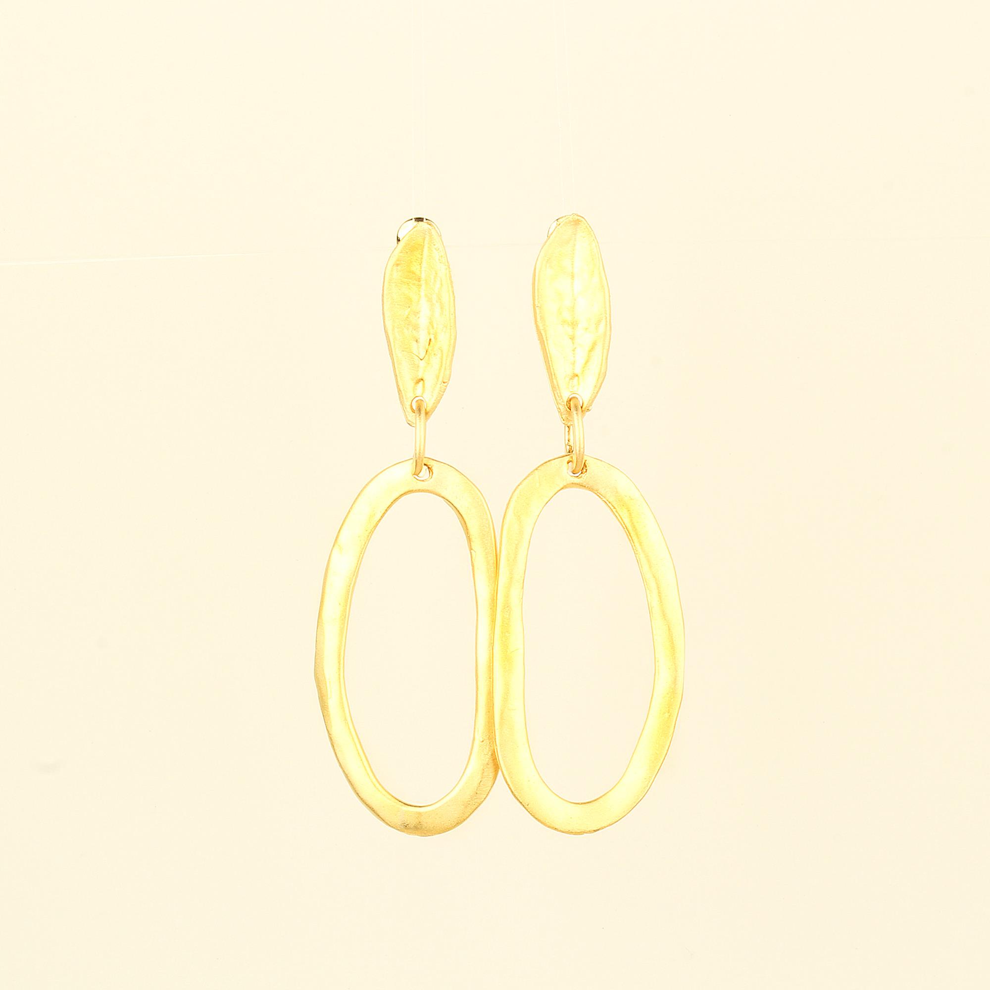 Oval Dangle Leaf Metal Earrings