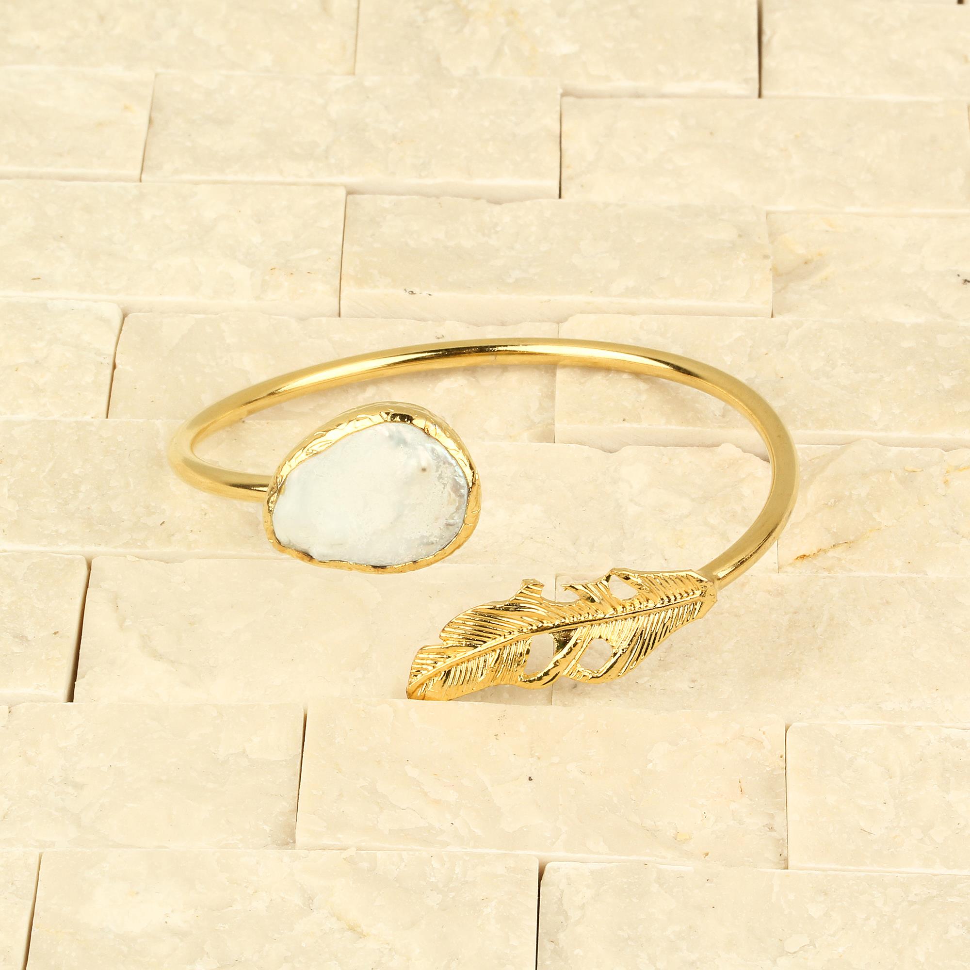 Pearl and Leaf Bracelet