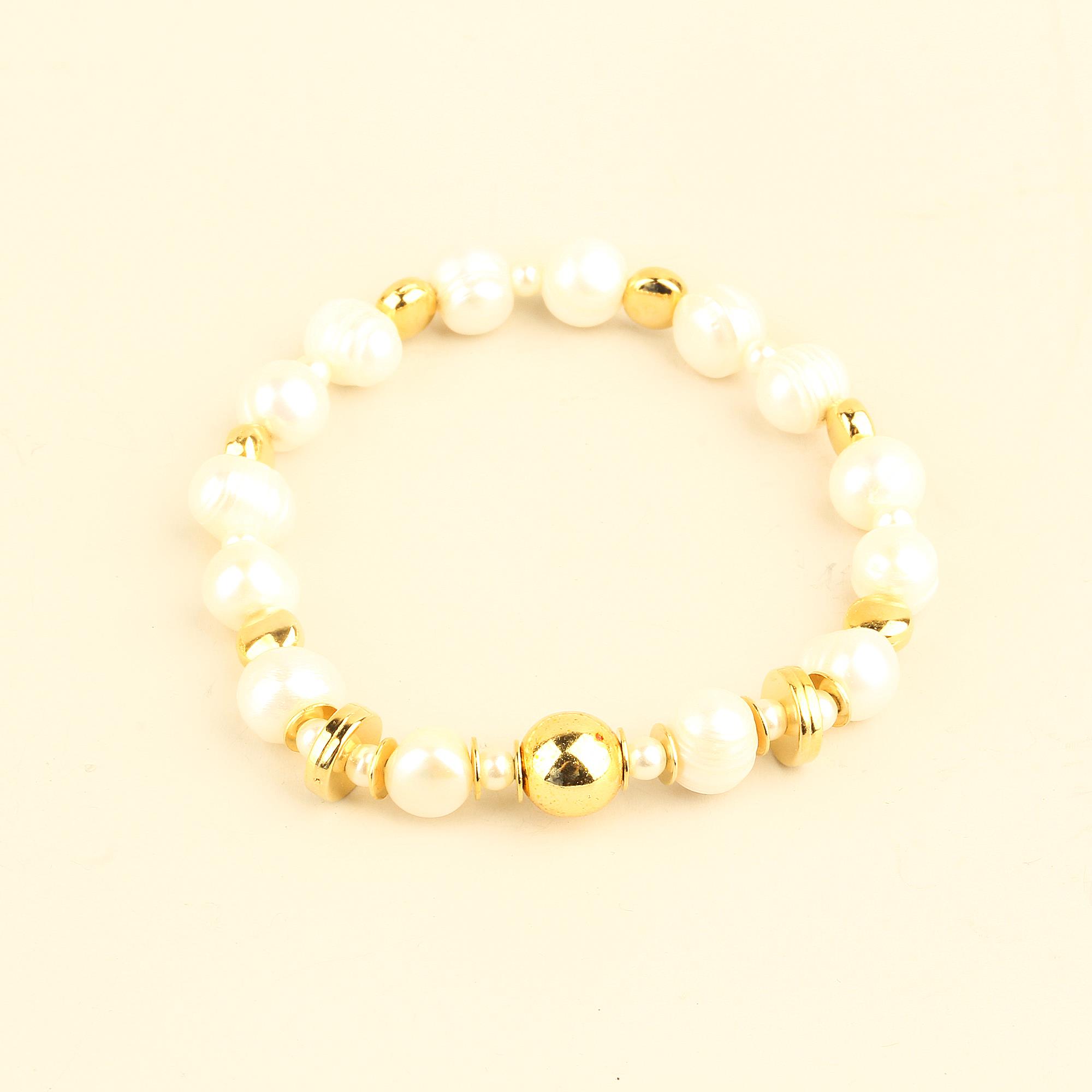 Pearl Bracelet with Metal Beads
