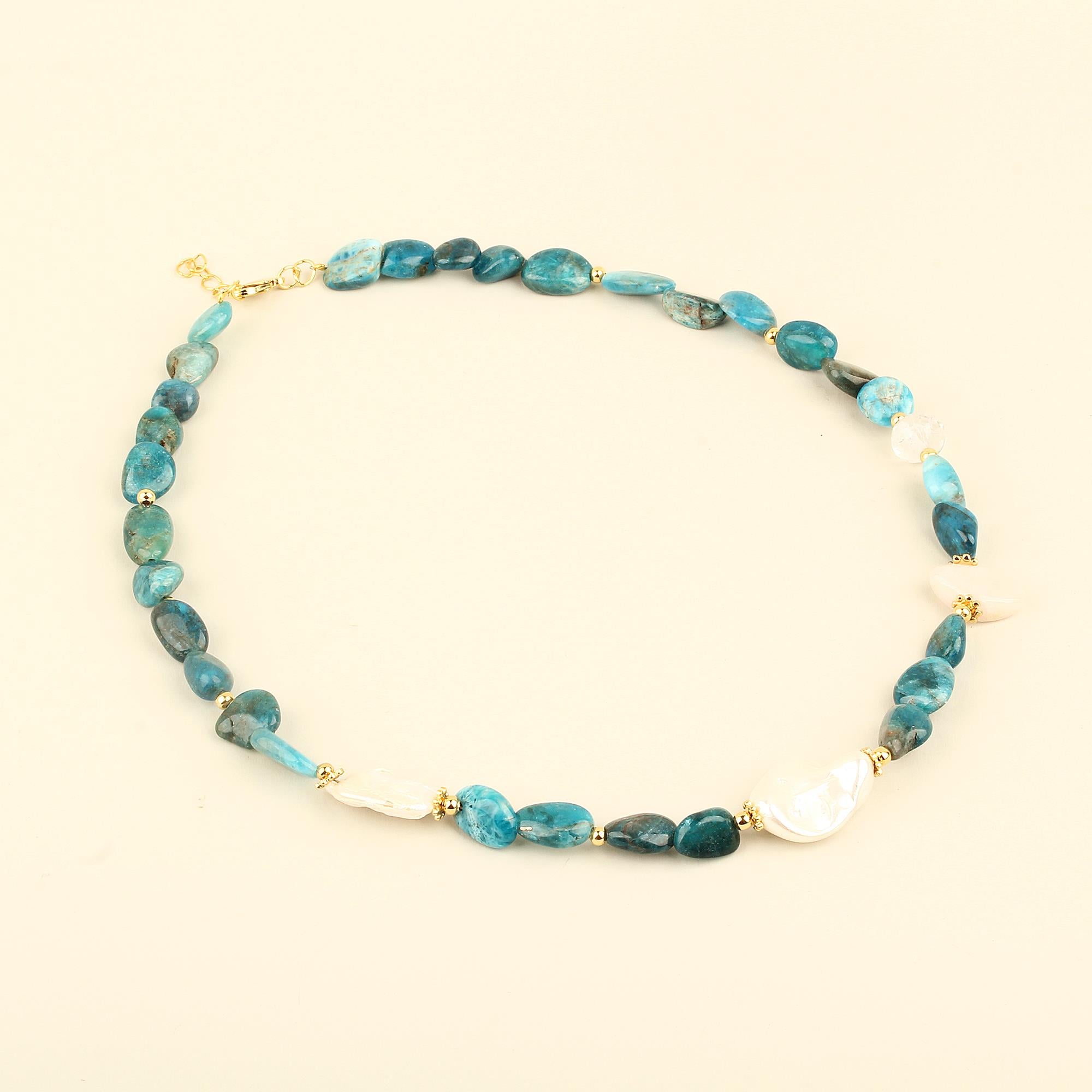 Pearl Detailed Apatite Stone Necklace
