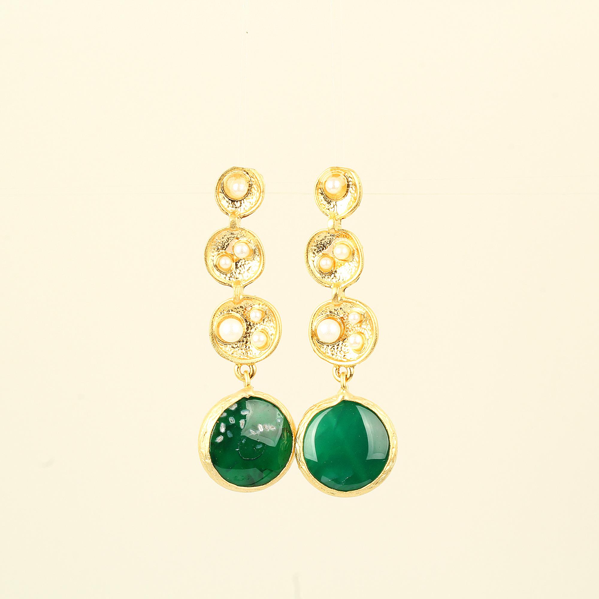 Pearl Detailed Earrings With Green Natural Stone